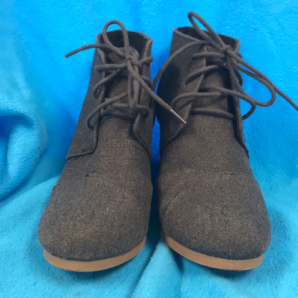 Maurice's Grey Canvas Ankleboots